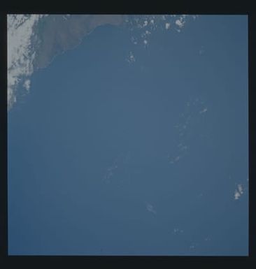 S40-612-010 - STS-040 - Earth observations