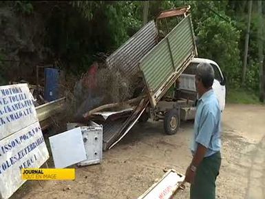 WF - Gestion des déchets : Fermeture décharge Nanu'u à Futuna - Wallis et Futuna 1ere - Octobre 2016