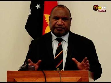 TRAVEL CRITIQUES BRUSHED