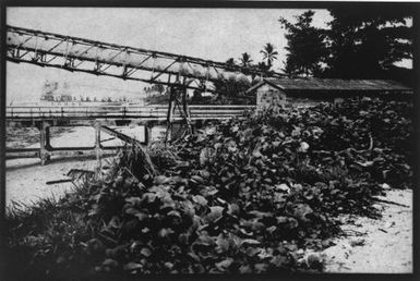 Nauru (loading conveyer, beach edge)