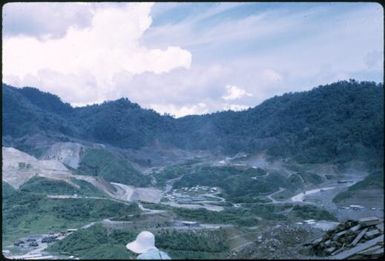 Panguna mine (13) : Bougainville Island, Papua New Guinea, March 1971 / Terence and Margaret Spencer