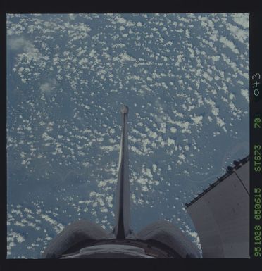 STS073-701-043 - STS-073 - Earth observations taken from shuttle orbiter Columbia