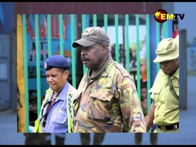 LIEUTENANT COLONEL VISITS LAE