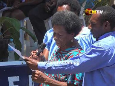 74 Year-Old among Skelim Save PNG Literature Learning Graduates