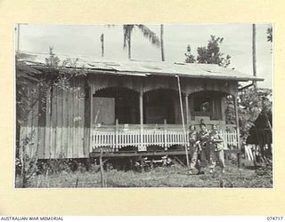 ALEXISHAFEN, NEW GUINEA. 1944-07-16. SISTERS OF THE 2/11TH AUSTRALIAN GENERAL HOSPITAL WHO HAVE BEEN TEMPORARILY TRANSFERRED TO THE 2/15TH FIELD AMBULANCE TO HELP COPE WITH AN EPIDEMIC OF SCRUB ..