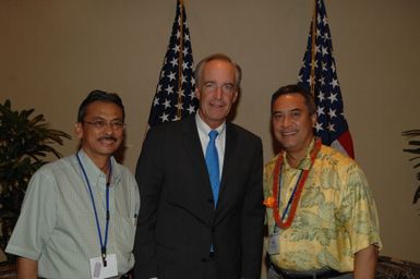 [Assignment: 48-DPA-09-29-08_SOI_K_Isl_Conf_Lead] Participants in the Insular Areas Health Summit [("The Future of Health Care in the Insular Areas: A Leaders Summit") at the Marriott Hotel in] Honolulu, Hawaii, where Interior Secretary Dirk Kempthorne [joined senior federal health officials and leaders of the U.S. territories and freely associated states to discuss strategies and initiatives for advancing health care in those communinties [48-DPA-09-29-08_SOI_K_Isl_Conf_Lead_DOI_0785.JPG]