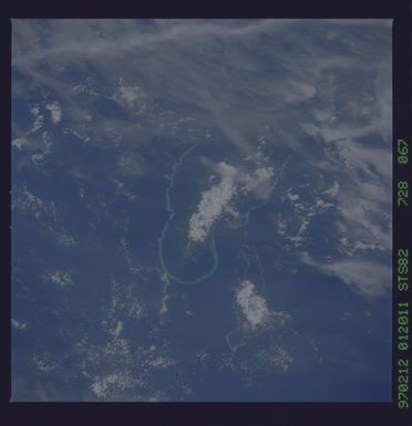 STS082-728-067 - STS-082 - Earth observations taken from shuttle orbiter Discovery during STS-82 mission