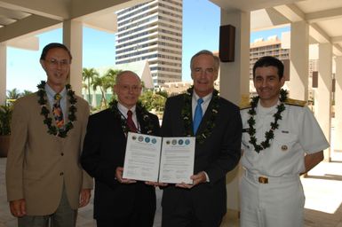 [Assignment: 48-DPA-09-29-08_SOI_K_Isl_Conf_Group] Group photos: participants in the Insular Areas Health Summit [("The Future of Health Care in the Insular Areas: A Leaders Summit") at the Marriott Hotel in] Honolulu, Hawaii, where Interior Secretary Dirk Kempthorne [joined senior federal health officials and leaders of the U.S. territories and freely associated states to discuss strategies and initiatives for advancing health care in those communinties [48-DPA-09-29-08_SOI_K_Isl_Conf_Group_DOI_0633.JPG]