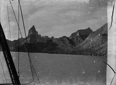 [Roto Nui, Mt. Belvedere, Moorea Island]