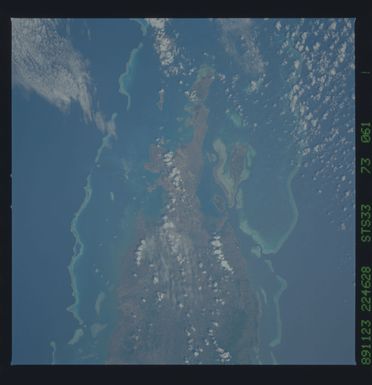 S33-73-061 - STS-033 - STS-33 earth observations