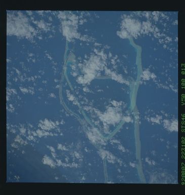 S46-100-013 - STS-046 - Earth observations from the shuttle orbiter Atlantis during STS-46