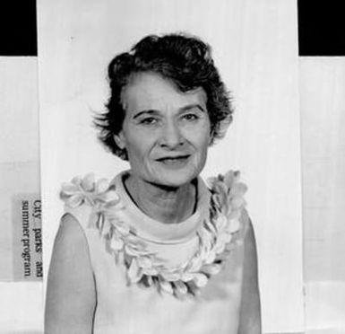 Roes Carol \ Hawaiian music and songwriter.