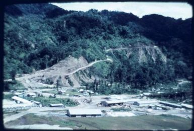 Early development of the (Panguna?) mine (13) : Bougainville Island, Papua New Guinea, March 1971 / Terence and Margaret Spencer