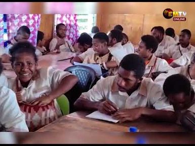 SCHOOLS RECIVE K1M