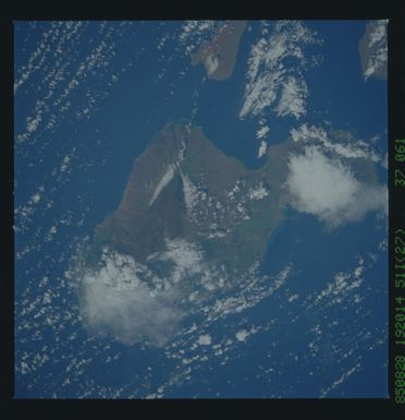 51I-37-061 - STS-51I - STS-51I earth observations