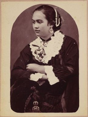 Studio portrait of young women. From the album: Tahiti, Samoa and New Zealand scenes