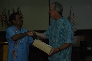 [Assignment: 48-DPA-SOI_K_Palau_6-7-9-07] Pacific Islands Tour: Visit of Secretary Dirk Kempthorne [and aides] to Palau Islands, Republic of Palau [48-DPA-SOI_K_Palau_6-7-9-07__DI13148.JPG]