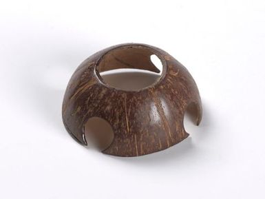 Coconut cup (perforated)