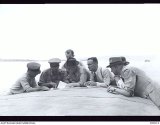 RABAUL, NEW BRITAIN, 1946-03-12. A FEDERAL INVESTIGATION COMMITTEE INSPECTED THE JAPANESE DESTROYER YUZUKI FOLLOWING OVERCROWDING ALLEGATIONS BY THE AUSTRALIAN PRESS. THE SHIP EMBARKED 1005 ..