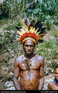 Goroka - Chimbu, 6 miles after Chuave - Chuave man