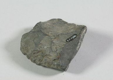 To‘i ma‘a (stone adze) fragment