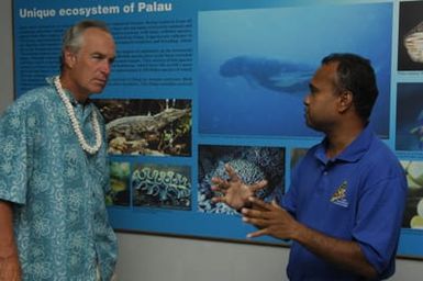 [Assignment: 48-DPA-SOI_K_Palau_6-7-9-07] Pacific Islands Tour: Visit of Secretary Dirk Kempthorne [and aides] to Palau Islands, Republic of Palau [48-DPA-SOI_K_Palau_6-7-9-07__DI12984.JPG]