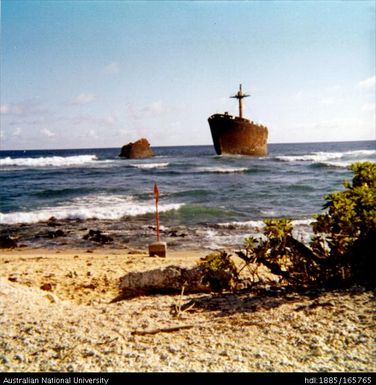 Wreck of 'Kelvin Bank' on Ooma Point