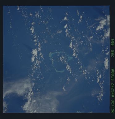 STS080-755-084 - STS-080 - Earth observations taken from Space Shuttle Columbia during STS-80 mission