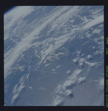 STS088-707-049 - STS-088 - Earth observation taken during STS-88 mission