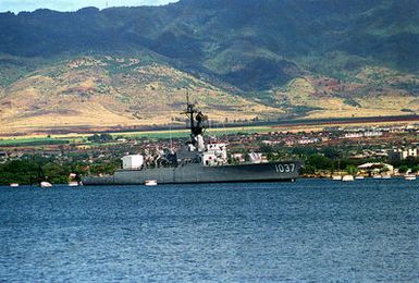The decommissioned frigate BRONSTEIN (FF-1037) lies at anchor in the Middle Loch.