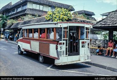 French Polynesia - Bus