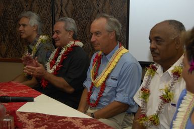 [Assignment: 48-DPA-SOI_K_Amer_Sam] Pacific Islands Tour: Visit of Secretary Dirk Kemmpthorne [and aides] to American Samoa, U.S. Territory [48-DPA-SOI_K_Amer_Sam__DI15636.JPG]