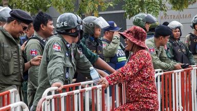 Protests in Cambodia over refugee resettlement deal