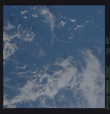 STS087-712-037 - STS-087 - Earth observations taken from shuttle orbiter Columbia during STS-87 mission