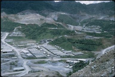 Panguna mine (14) : Bougainville Island, Papua New Guinea, March 1971 / Terence and Margaret Spencer