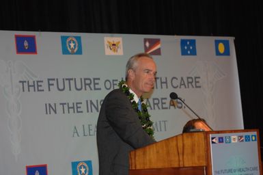 [Assignment: 48-DPA-09-29-08_SOI_K_Isl_Conf_AM] Insular Areas Health Summit [("The Future of Health Care in the Insular Areas: A Leaders Summit") at the Marriott Hotel in] Honolulu, Hawaii, where Interior Secretary Dirk Kempthorne [joined senior federal health officials and leaders of the U.S. territories and freely associated states to discuss strategies and initiatives for advancing health care in those communinties [48-DPA-09-29-08_SOI_K_Isl_Conf_AM_DOI_0466.JPG]