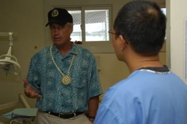 [Assignment: 48-DPA-SOI_K_Kwajalein_6-11-07] Pacific Islands Tour: Visit of Secretary Dirk Kempthorne [and aides] to Kwajalein Atoll, of the Republic of Marshall Islands [48-DPA-SOI_K_Kwajalein_6-11-07__DI14334.JPG]