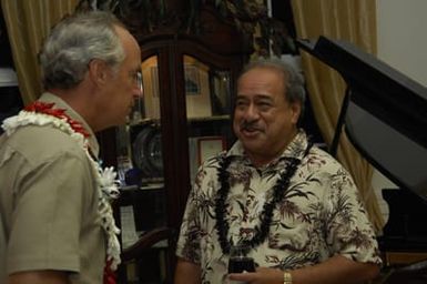 [Assignment: 48-DPA-SOI_K_Amer_Sam] Pacific Islands Tour: Visit of Secretary Dirk Kemmpthorne [and aides] to American Samoa, U.S. Territory [48-DPA-SOI_K_Amer_Sam__DI15430.JPG]