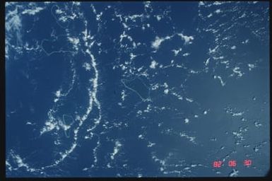 S04-23-123 - STS-004 - Earth Observations