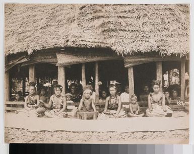 Leone girls making Kava