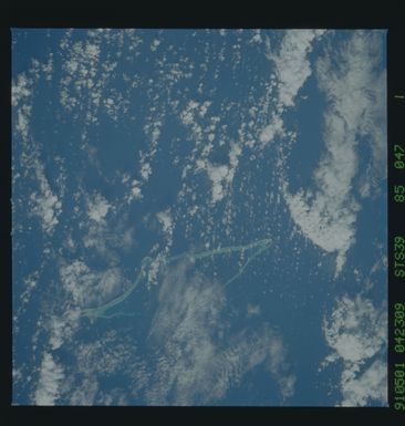 S39-85-047 - STS-039 - STS-39 earth observations