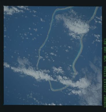 S46-100-021 - STS-046 - Earth observations from the shuttle orbiter Atlantis during STS-46