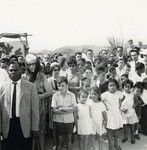 Inauguration of the Tahitian church of Noumea : the crowd outside the church