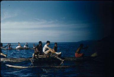 Dr Carleton Gadjusek goes ashore : New Britain coastline, Papua New Guinea, 1960 / Terence and Margaret Spencer