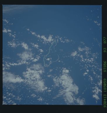 STS056-93-077 - STS-056 - Earth observations taken from Discovery during STS-56 mission