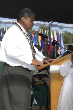 [Assignment: 48-DPA-SOI_K_Saipan_6-5-07] Pacific Islands Tour: Visit of Secretary Dirk Kempthorne [and aides] to Saipan Island, of the Commonwealth of the Northern Mariana Islands [48-DPA-SOI_K_Saipan_6-5-07__DI10856.JPG]