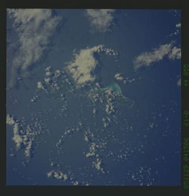 61B-44-055 - STS-61B - STS-61B earth observations