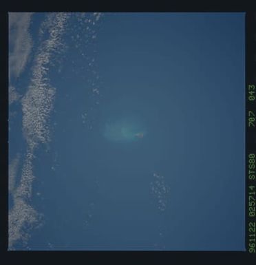 STS080-707-043 - STS-080 - Earth observations taken from Space Shuttle Columbia during STS-80 mission