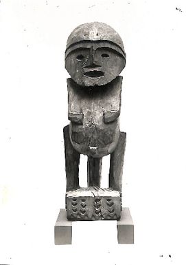 Photo of a wooden piece (XIX/42)