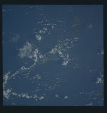 S45-623-018 - STS-045 - STS-45 earth observations